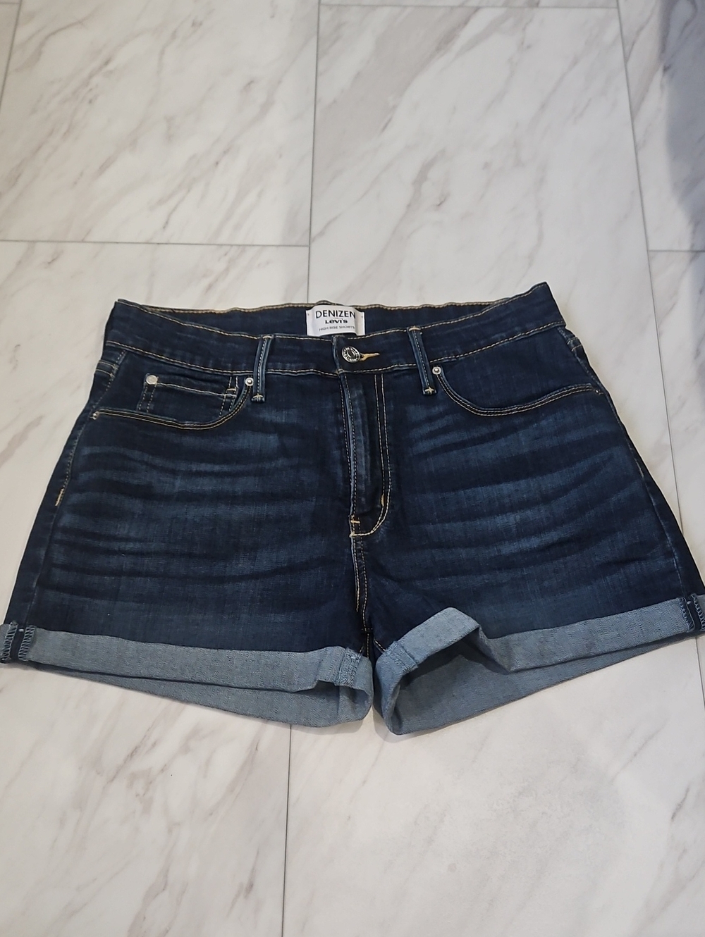 Denizen from Levi's Women's Dark Indigo Rolled-Cuff Denim Shorts